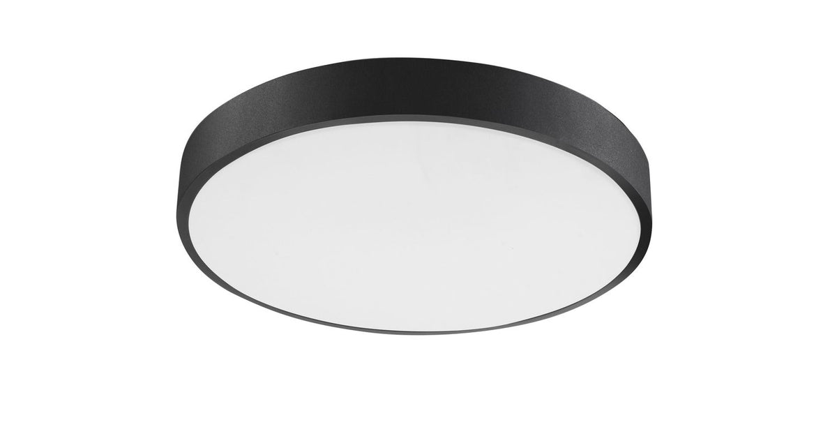 Produit isolé sur fond blanc, vue de trois quarts dessous du plafonnier cylindrique