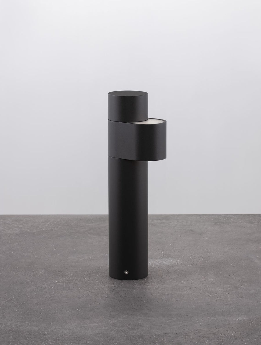 Borne extérieure Aduro noire, H 35 cm
