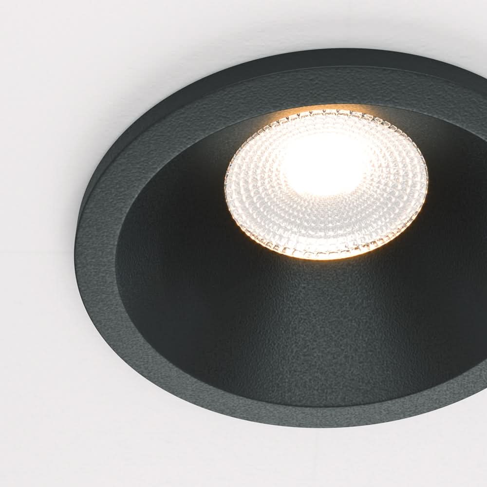 Zoom Spot noir