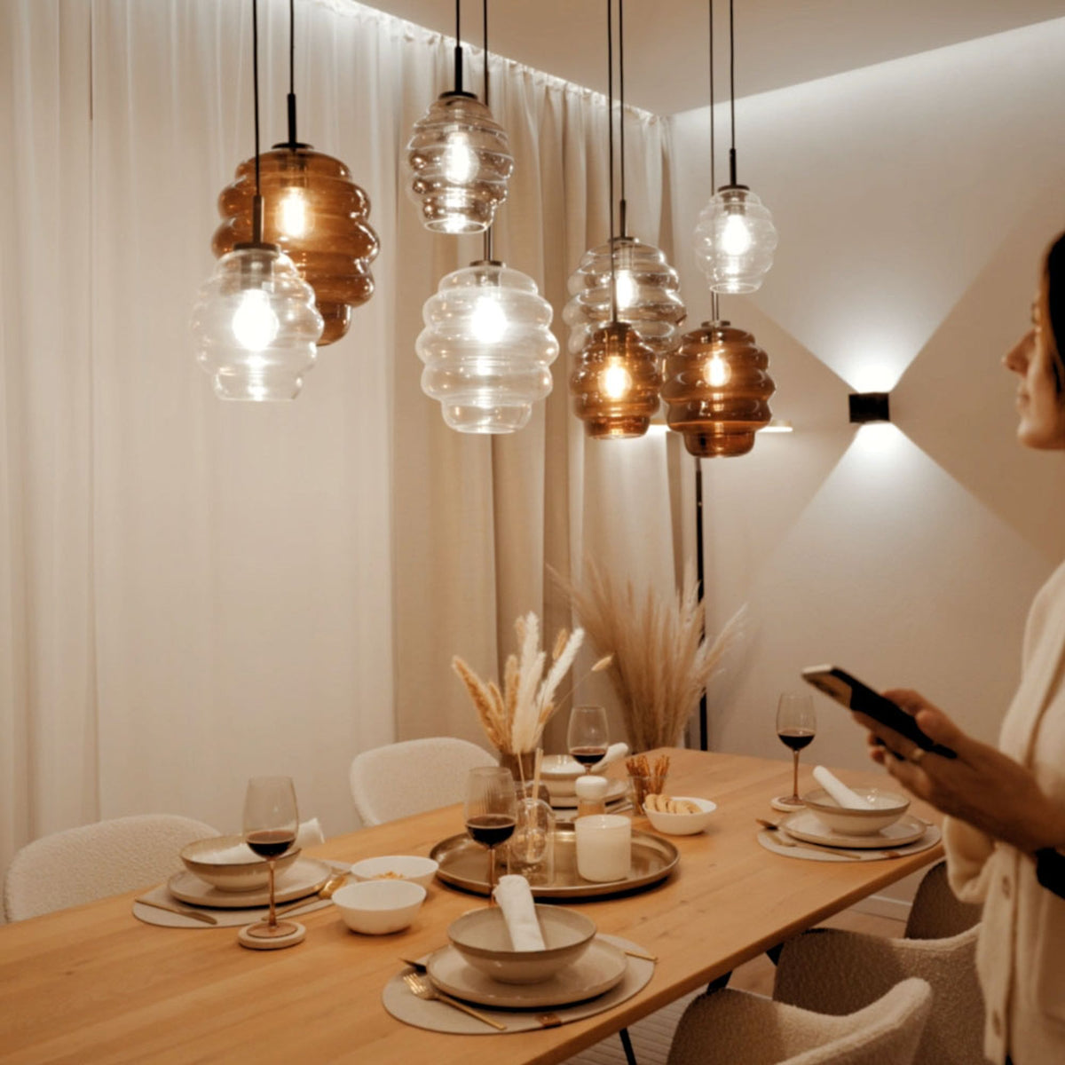 Suspension de table Echos 5 lumières, longueur 160 cm, verres Ø 18 cm