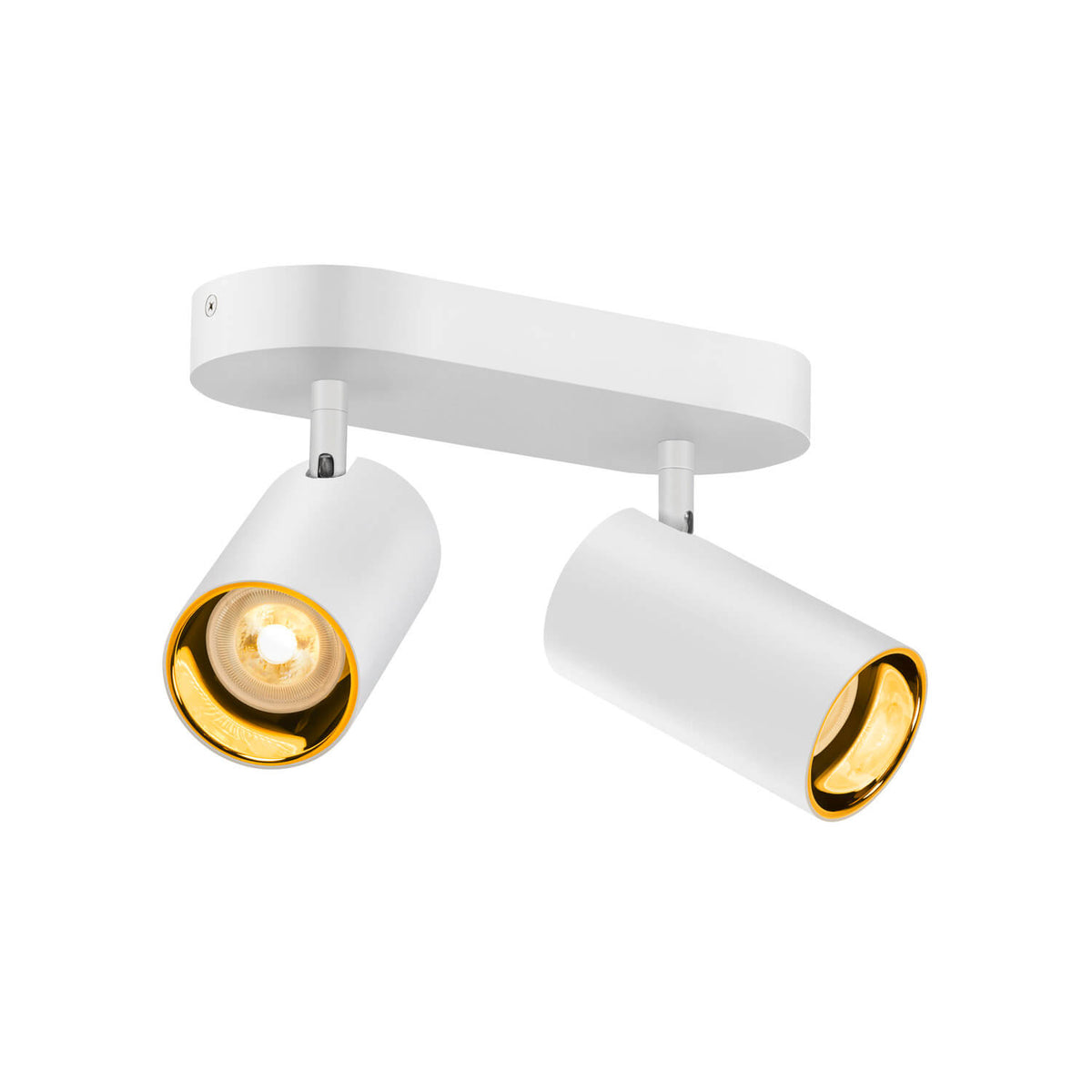 Détail du réflecteur doré et de l'ampoule allumée dans le spot blanc orientable.