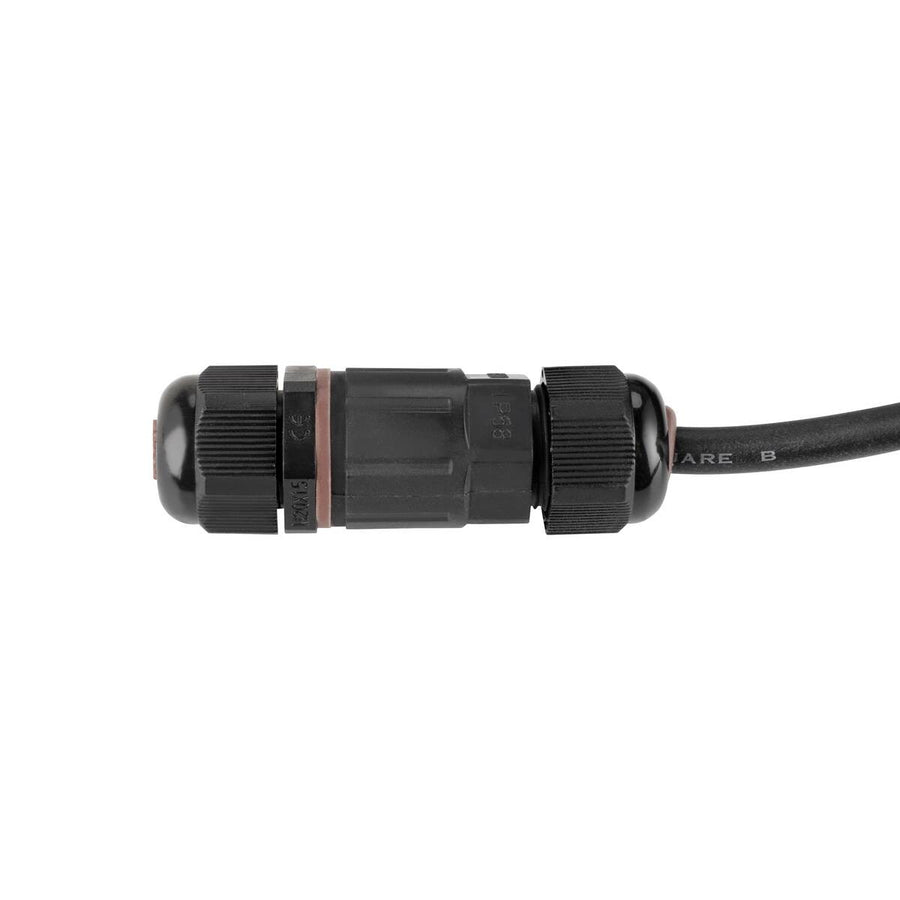 Connecteur électrique étanche noir avec câble, gros plan sur le raccord IP68