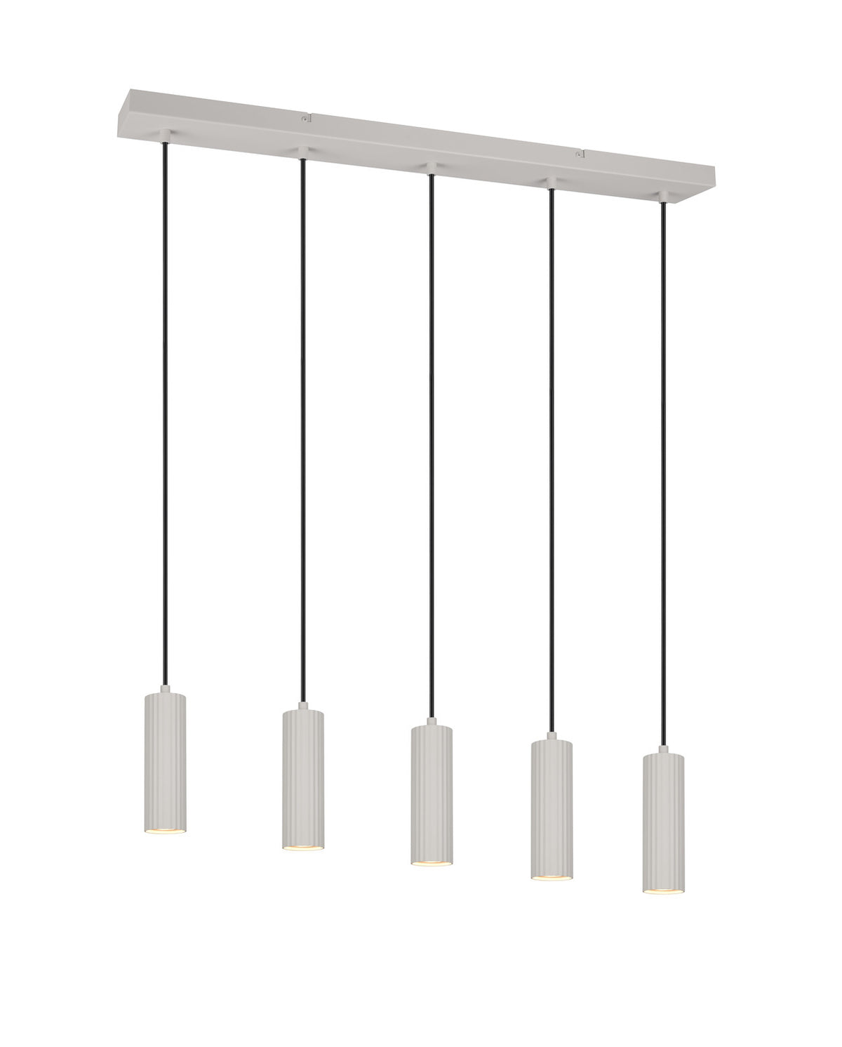 Vue en perspective de la suspension cinq lumières avec sa barre rectangulaire blanche