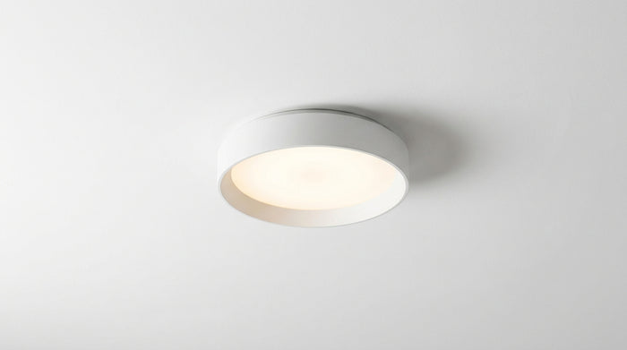 connect a ceiling light bulb
