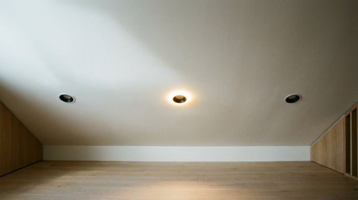 replace recessed spotlight bulb