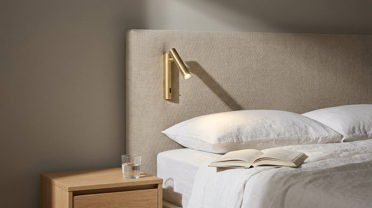 reading light height for bed