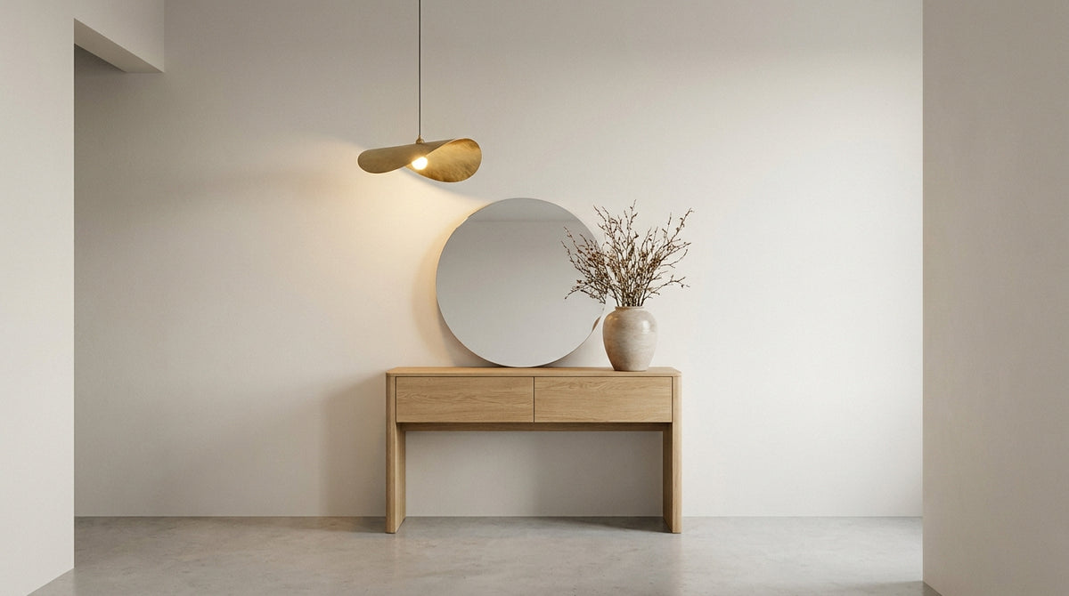 Entryway lighting: pendant, wall light or ceiling light?