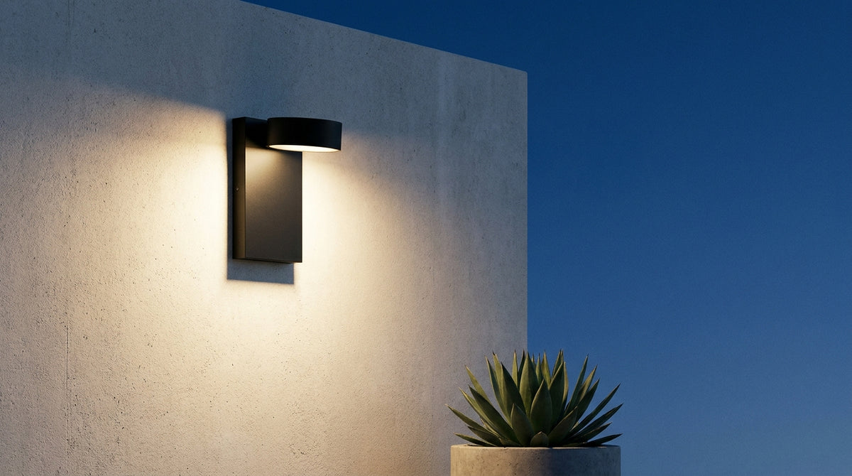 Connected outdoor lighting: choosing the right evening light