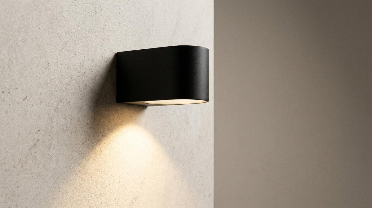 Luminaire IP65 : le bon indice pour terrasse et salle de bain