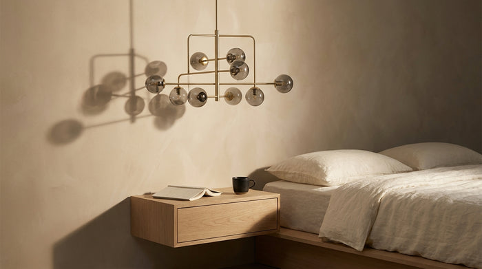 Trendy bedroom chandelier: how to choose the right one in 2026