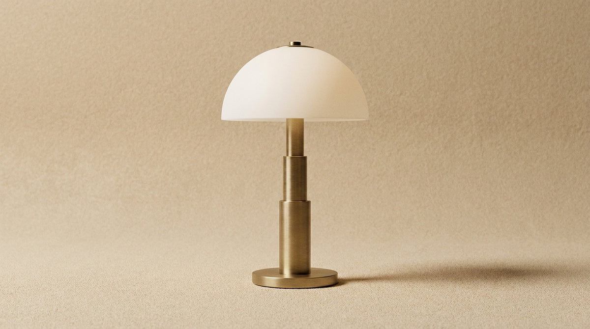 Pipistrello lamp size