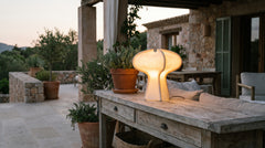 Cordless outdoor table lamps