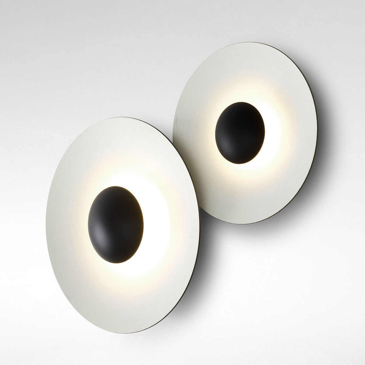 Applique murale LED Ginger 42C 42 en aluminium, noir et blanc, Ø 42 cm