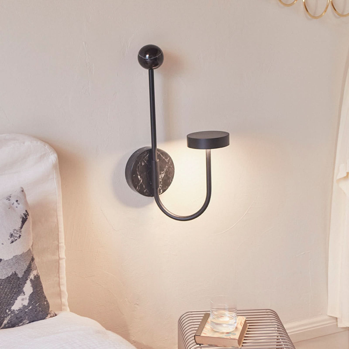 Applique murale LED Grasil en marbre, noir, hauteur 54 cm