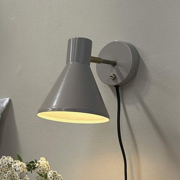 Applique murale Sleep en acier, gris, hauteur 17 cm