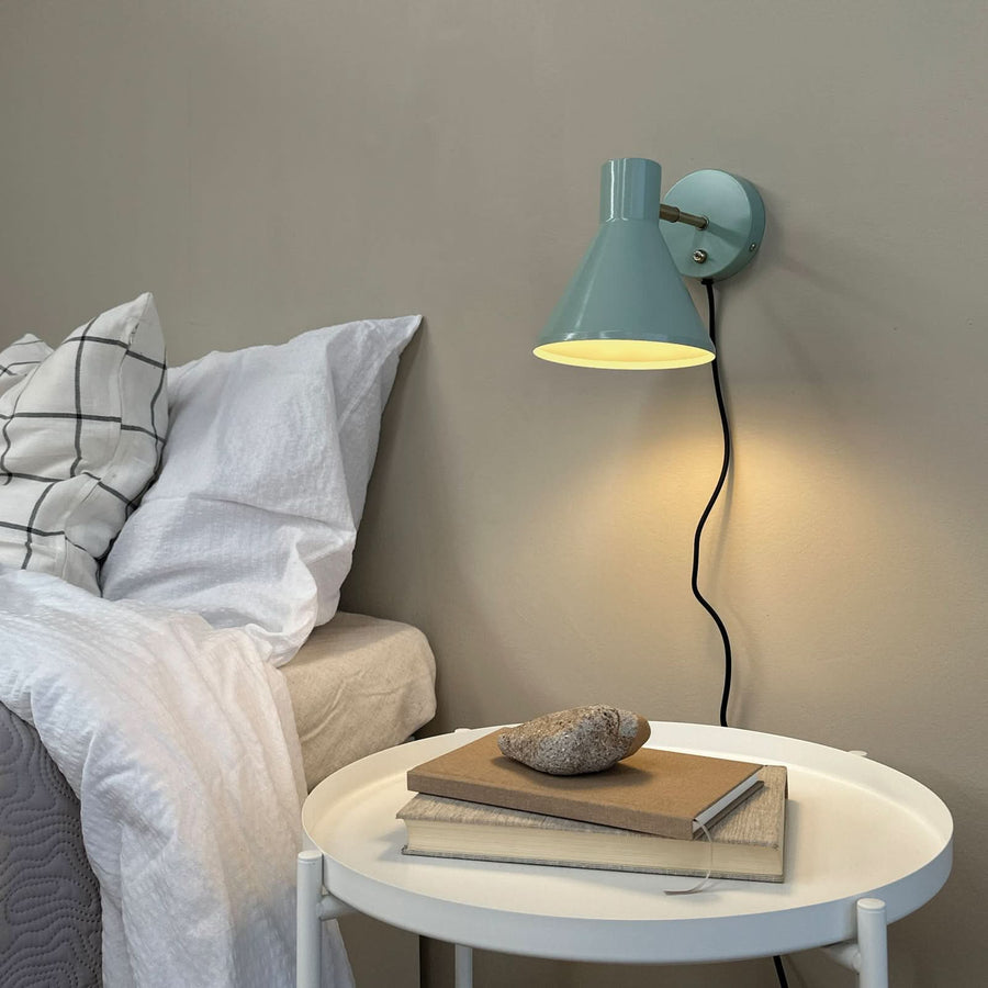 Applique murale Sleep en acier, vert, hauteur 17 cm