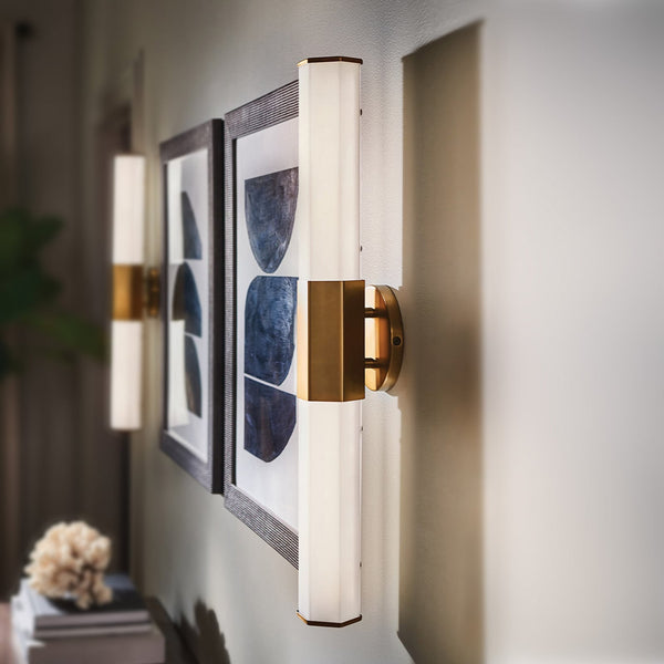 Applique murale LED Dual en verre, laiton et blanc, hauteur 12,7 cm, IP44