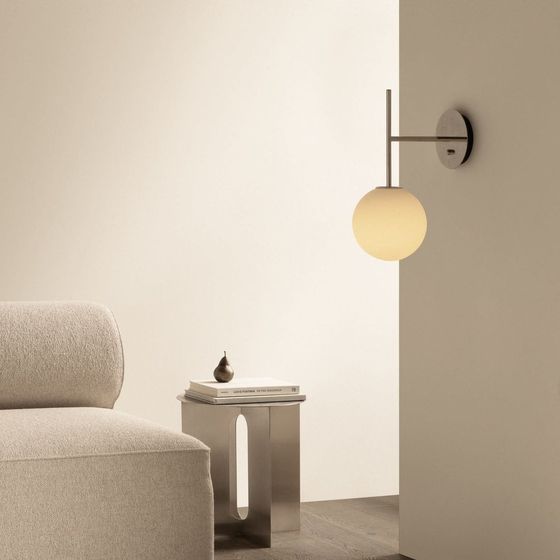 Applique murale TR Bulb en verre, blanc mat, Ø 20 cm