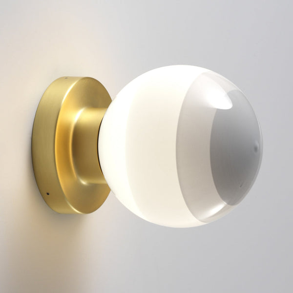 Applique murale LED Dipping Light A2 en verre, blanc et laiton, Ø 12,5 cm, 2700 K, 5,7 W, modèle 2