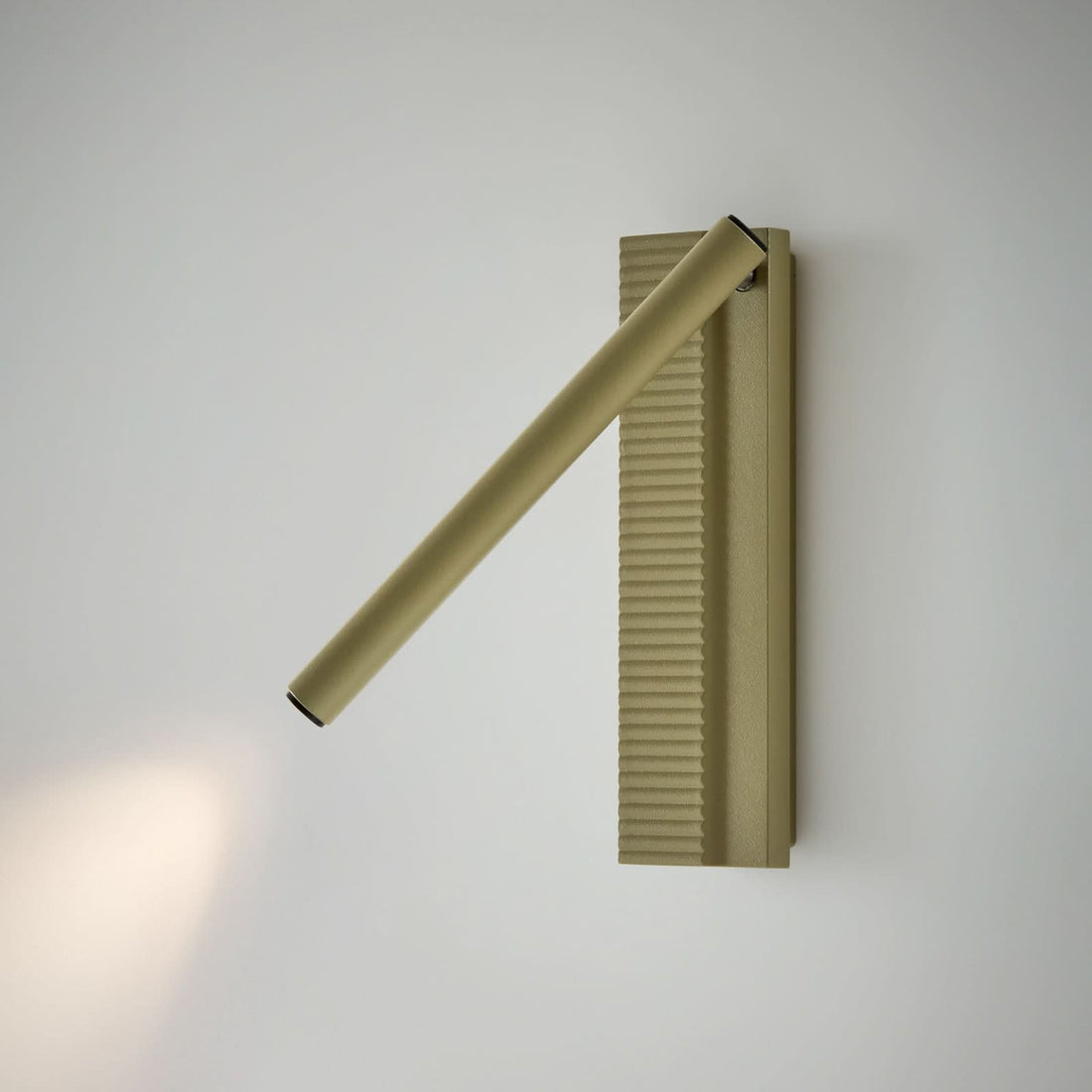 Applique murale LED Arid A/03 en aluminium, vert, hauteur 20 cm