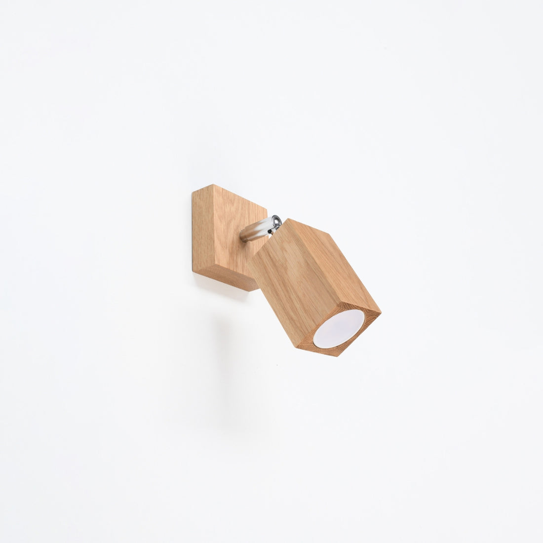 KEKE oak wall lamp
