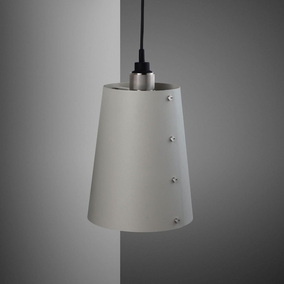 Applique murale Hooked Wall en acier, gris clair, 40 W, modèle 3