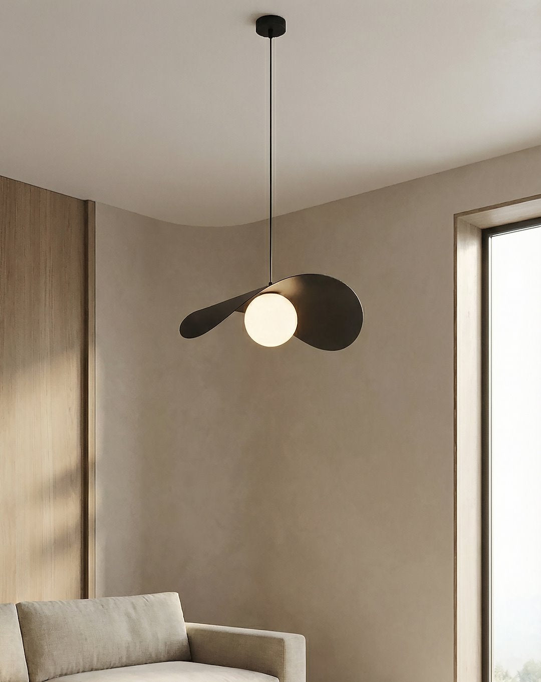 Suspension Ritual noire, verre blanc, H 40 cm