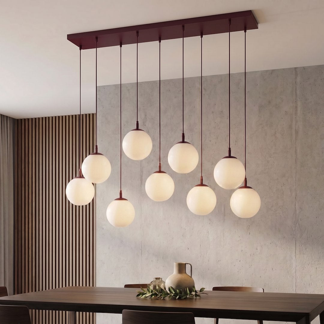 Suspension Cosmo 9 lumières bordeaux, verre blanc