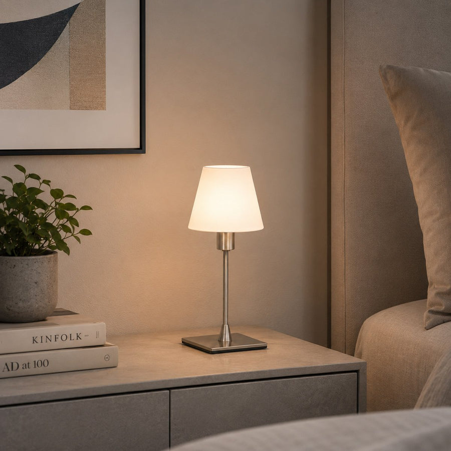 Lampe de table Ancilla 3100ST en acier à commande tactile marche/arrêt avec verre opalin blanc