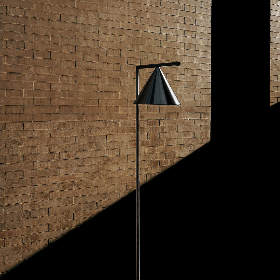 Lampadaire d'extérieur LED Captain Flint 2 en marbre, noir, Ø 32 cm, IP65