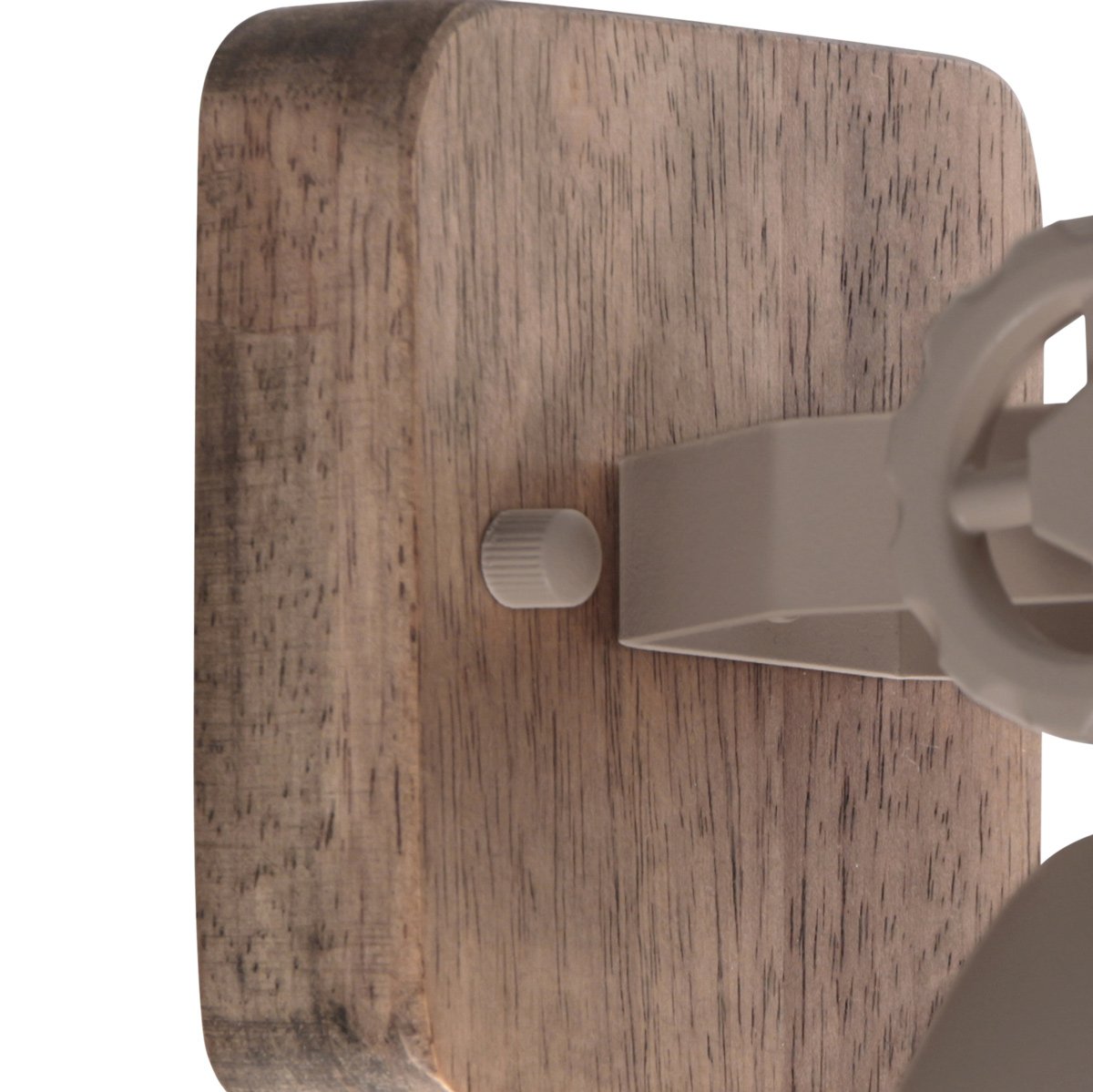 Détail de la platine en bois et de la vis de fixation