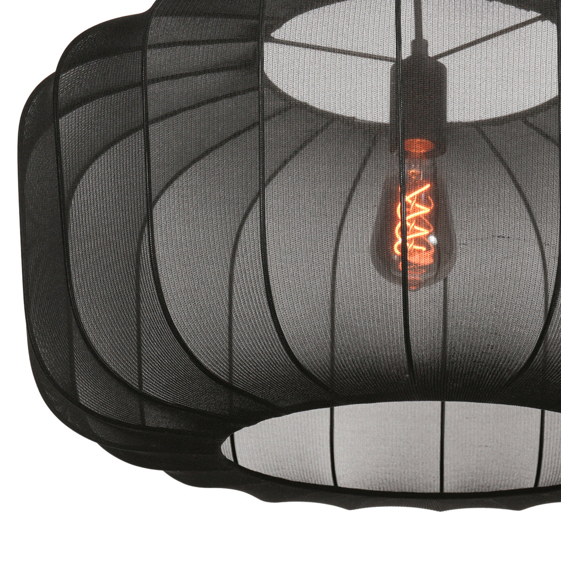 Sable 4193ZW black pendant light – Luxurious and warm, a real eye-catcher