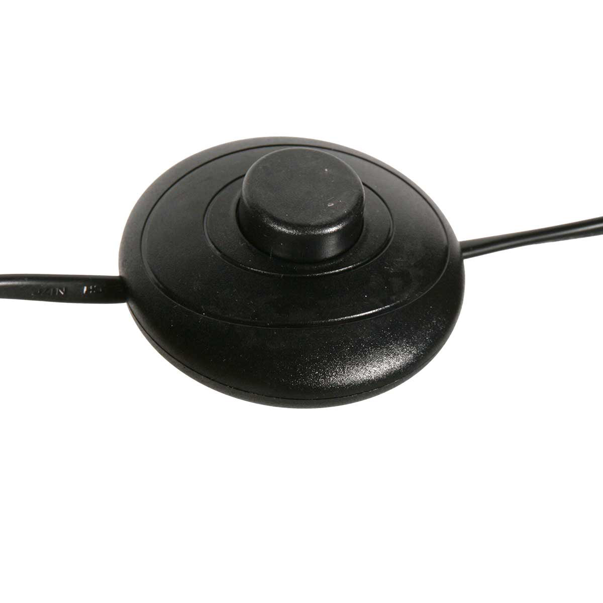 Détail du variateur rond noir posé sur le câble d'alimentation, bouton rotatif