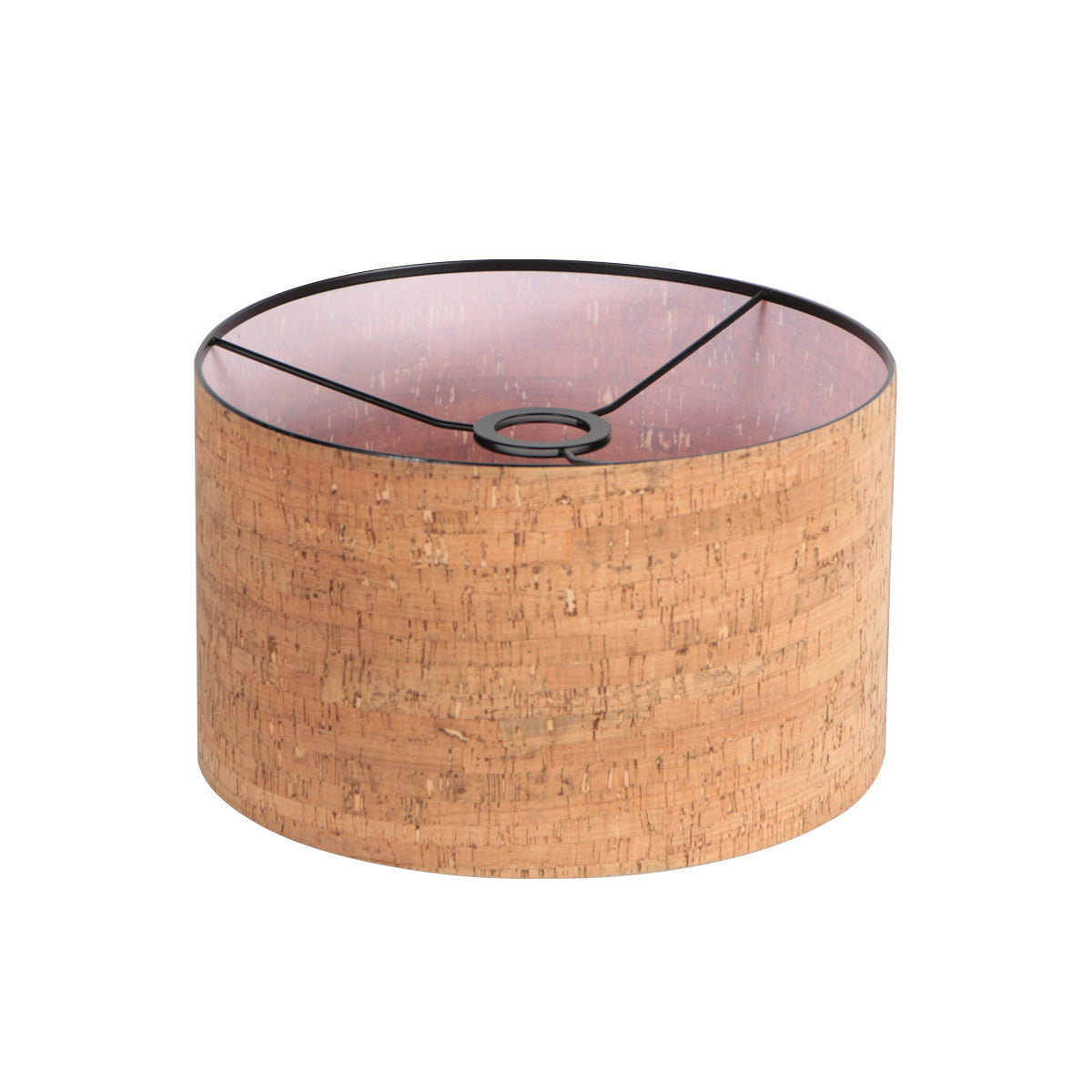 Détail d'un abat-jour cylindrique en liège, armature métallique et intérieur rosé