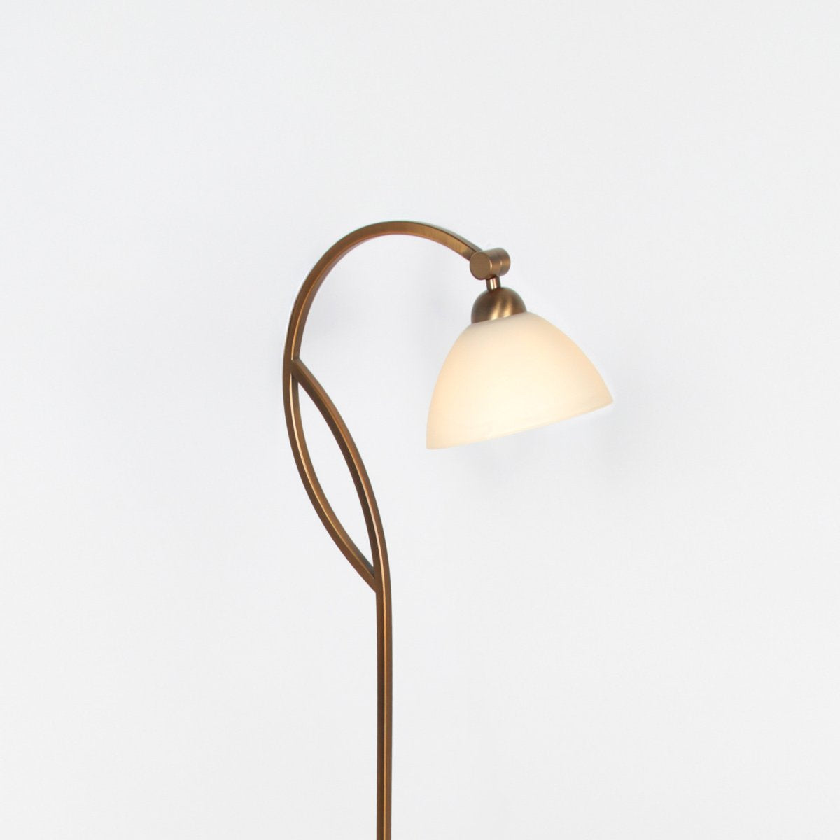 Lampadaire abat-jour verre effet marbre, bronze à interrupteur au pied | Anthéa