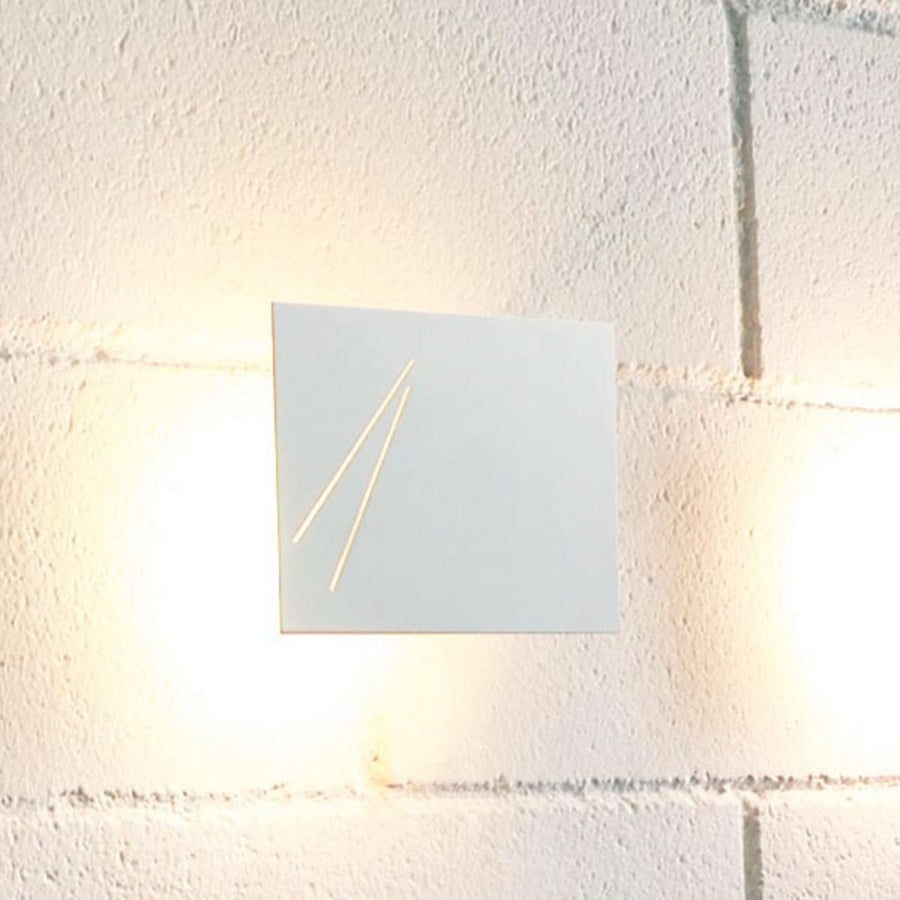 Applique murale LED Des.agn en acier, blanc, hauteur 14 cm