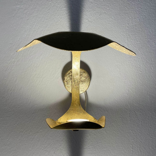 Applique murale LED Le Gigine en acier, feuille d'or, hauteur 16 cm