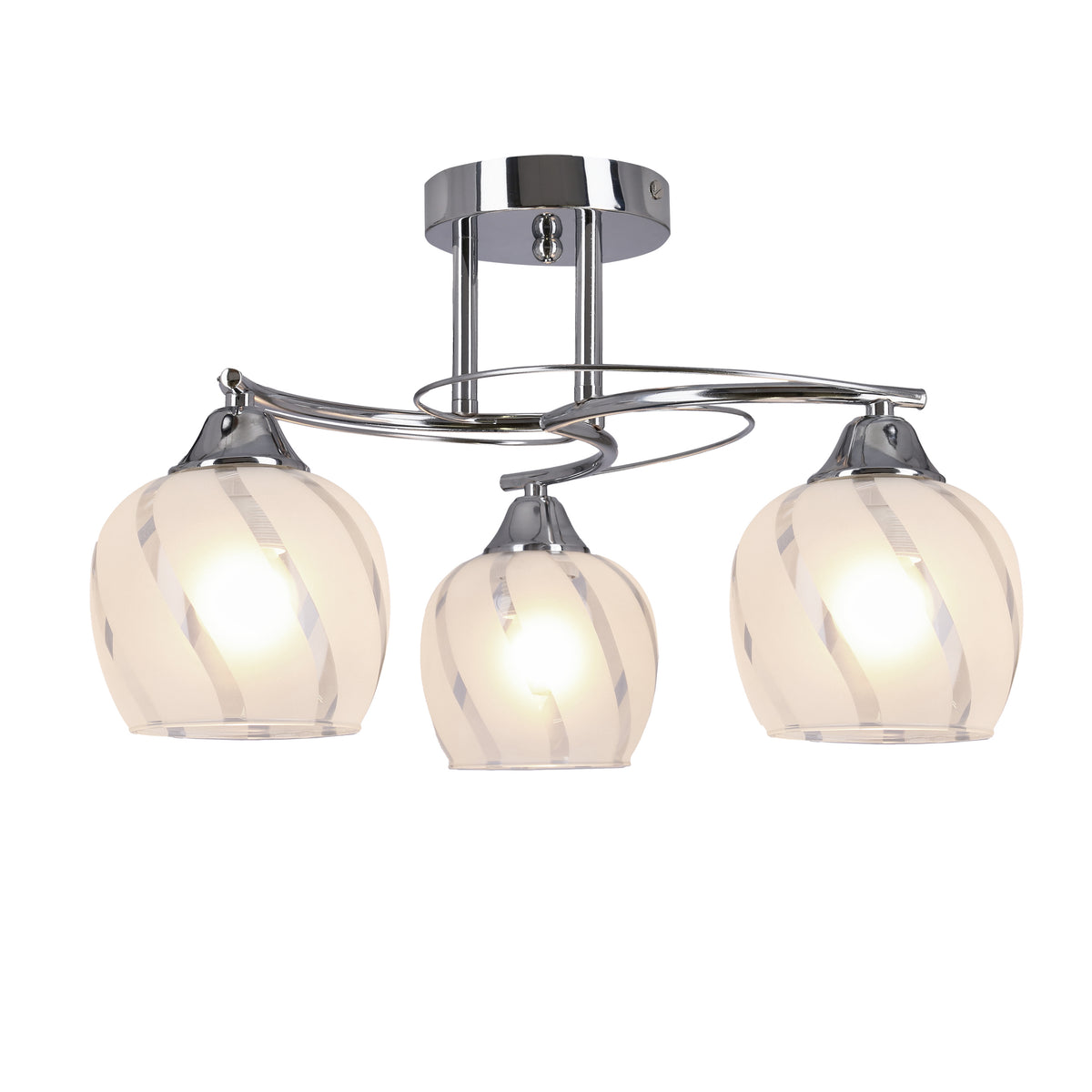Luminaire allumé, les trois globes diffusent une lumière chaude et tamisée