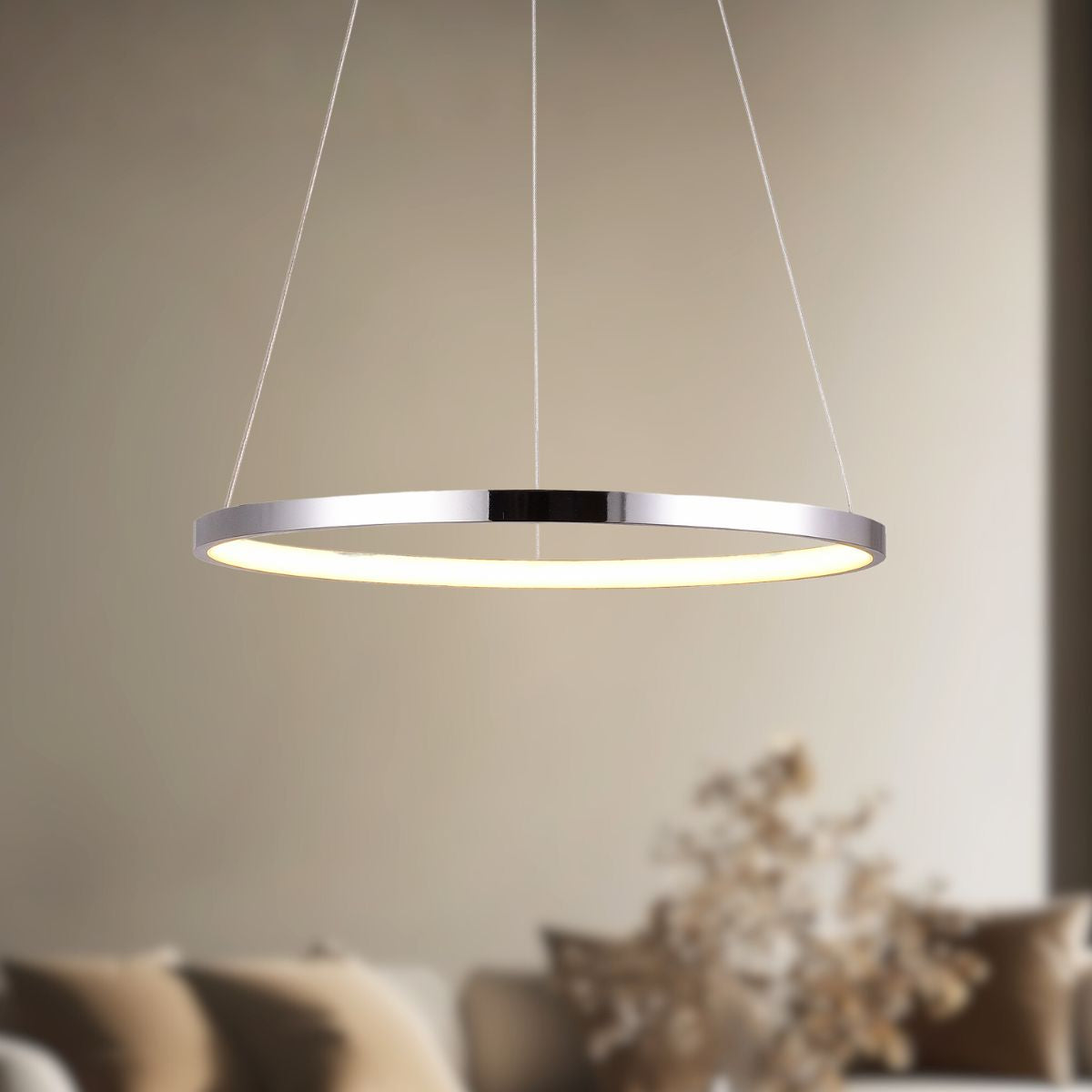 Détail rapproché de l'anneau éclairé montrant le halo LED chaud sous le profil.