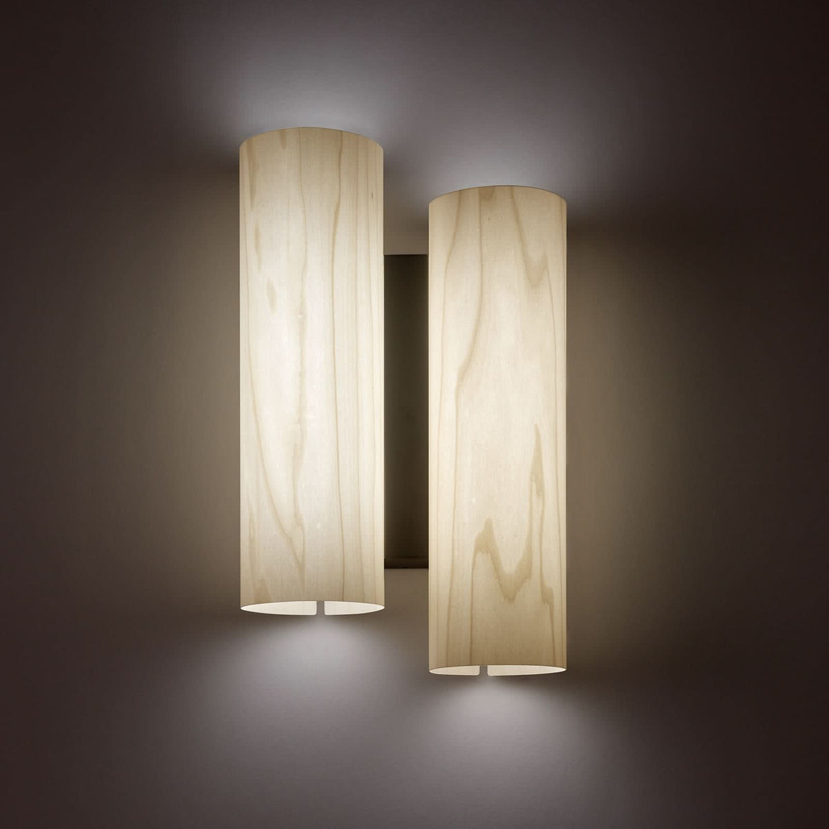 Applique murale LED Black Note Duplet en métal, ivoire et noir, hauteur 34,5 cm