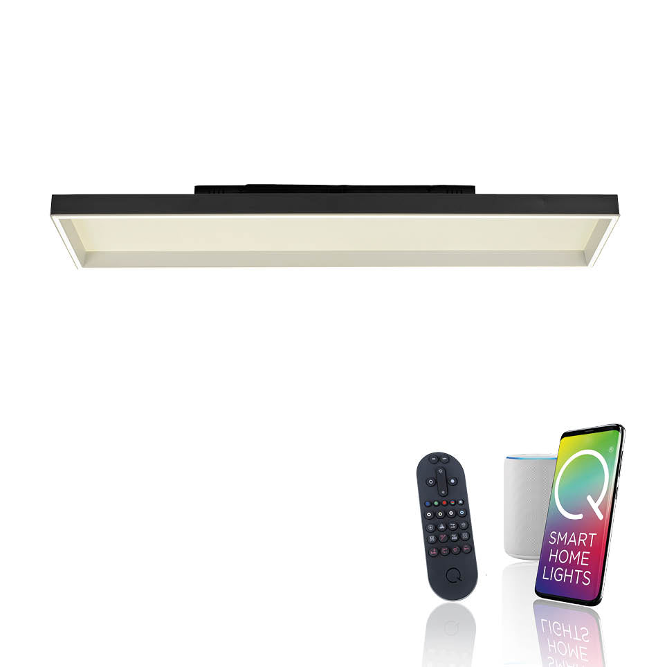 Luminaire présenté avec télécommande, enceinte connectée et application smartphone
