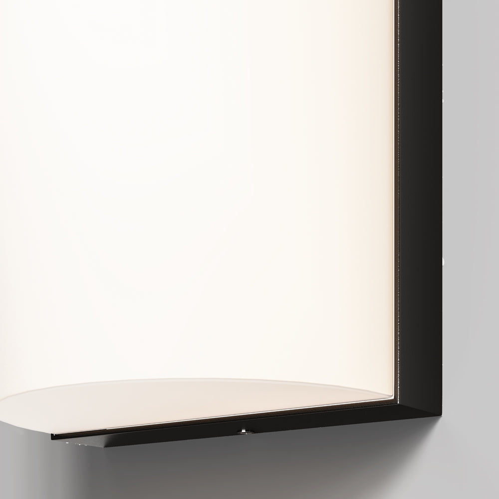 Badd Wall Lamp