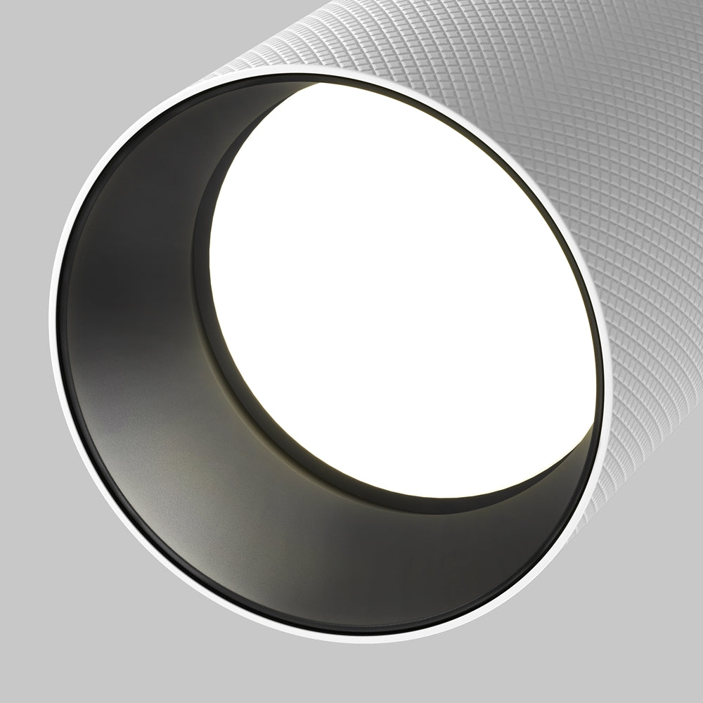 Artisan White spotlight