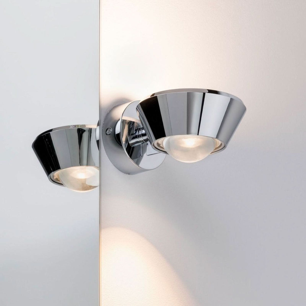 Applique murale LED Sabik, chromé, hauteur 8 cm, IP44
