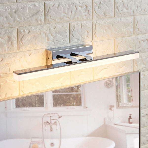 Applique murale LED Julie en métal, blanc satiné et chromé, hauteur 5,7 cm, IP44, 3000 K, 10 W