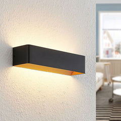 Applique murale LED Karam en aluminium, noir et doré, hauteur 8 cm, 3000 K, 11,2 W