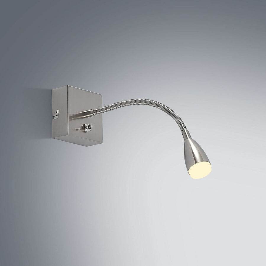 Applique murale LED Jolka en métal, nickel satiné, hauteur 7 cm
