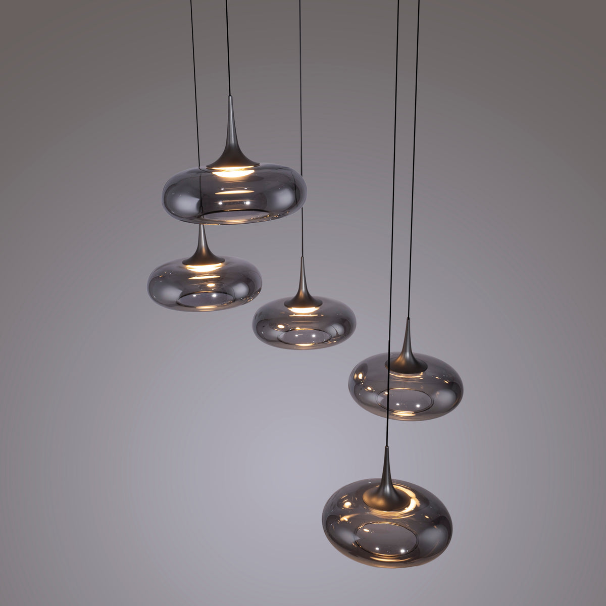 Suspension Posh grise, P 62 cm