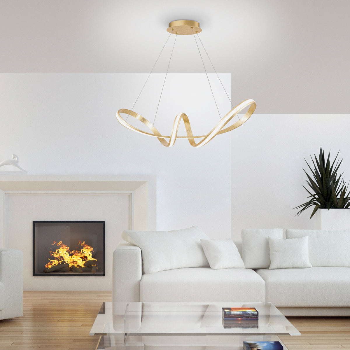 Mise en ambiance dans un salon moderne, suspension allumée au-dessus d'un canapé blanc