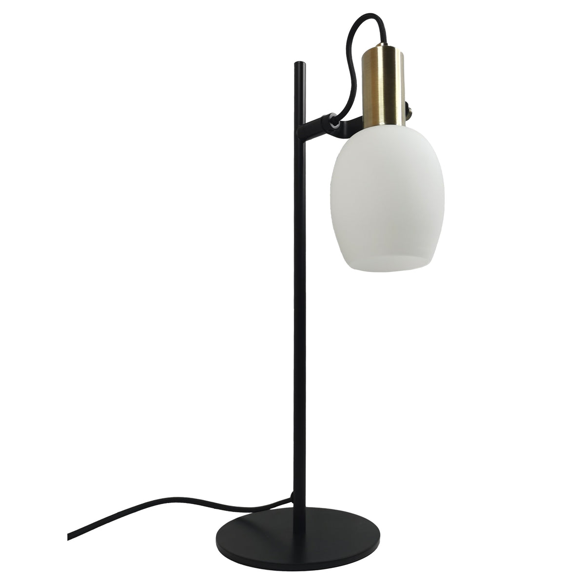 Lampe éteinte, verre blanc dépoli et douille dorée en laiton, fond blanc.